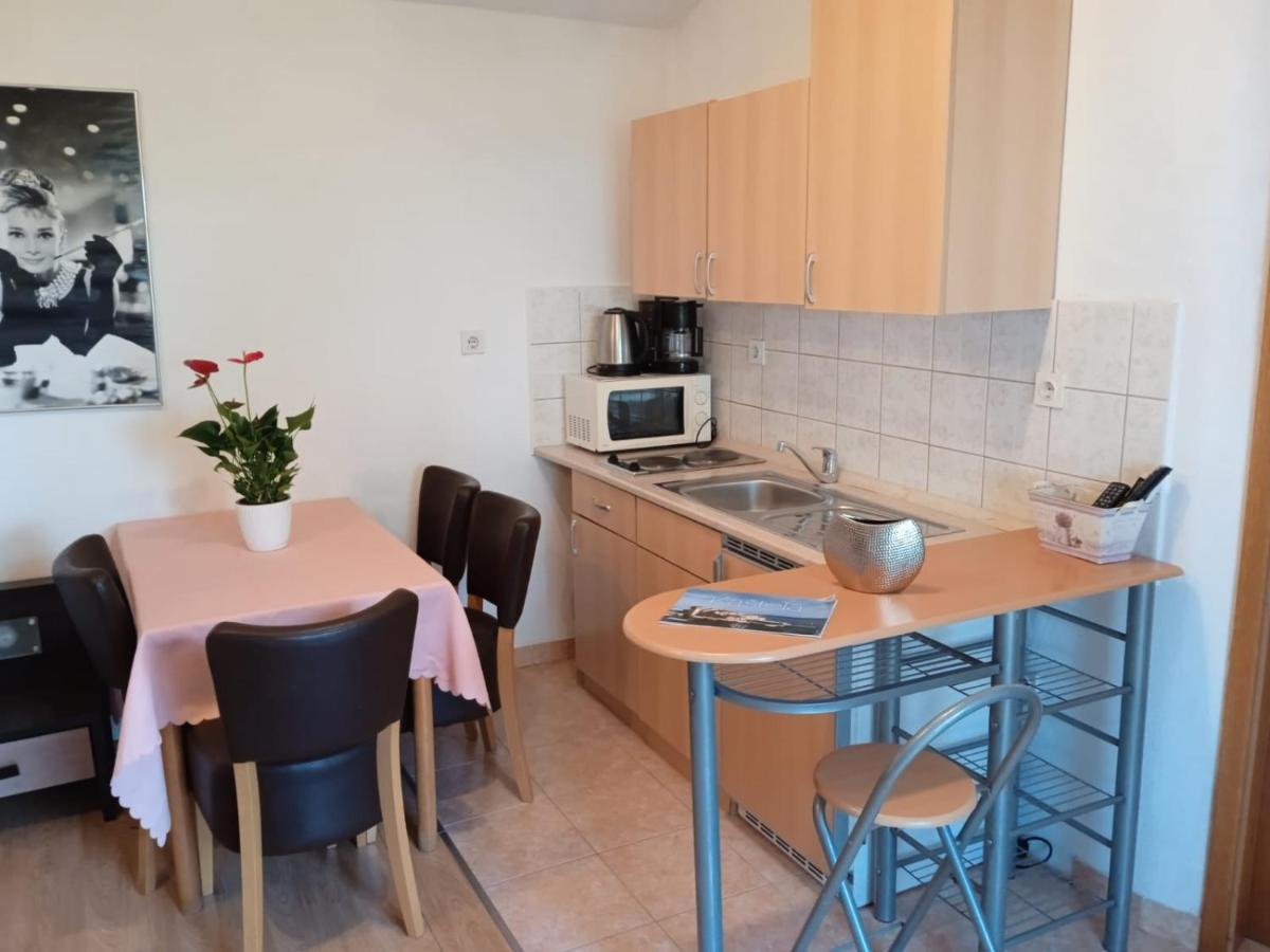 Pelivan Apartments Kaštela Zewnętrze zdjęcie